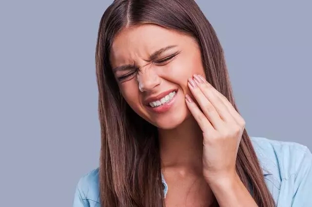 牙齿痛怎么快速止痛